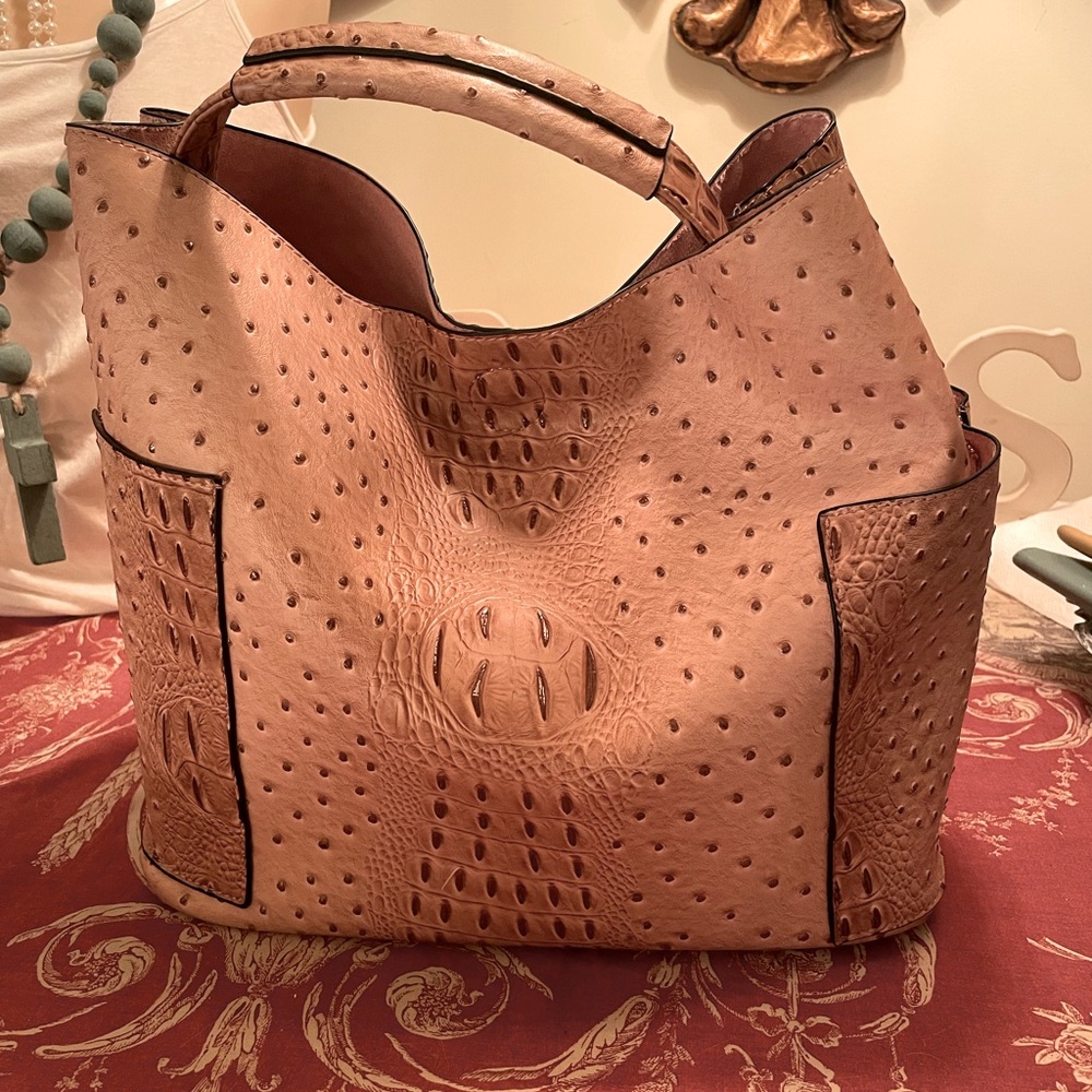 Pink shoulder bag